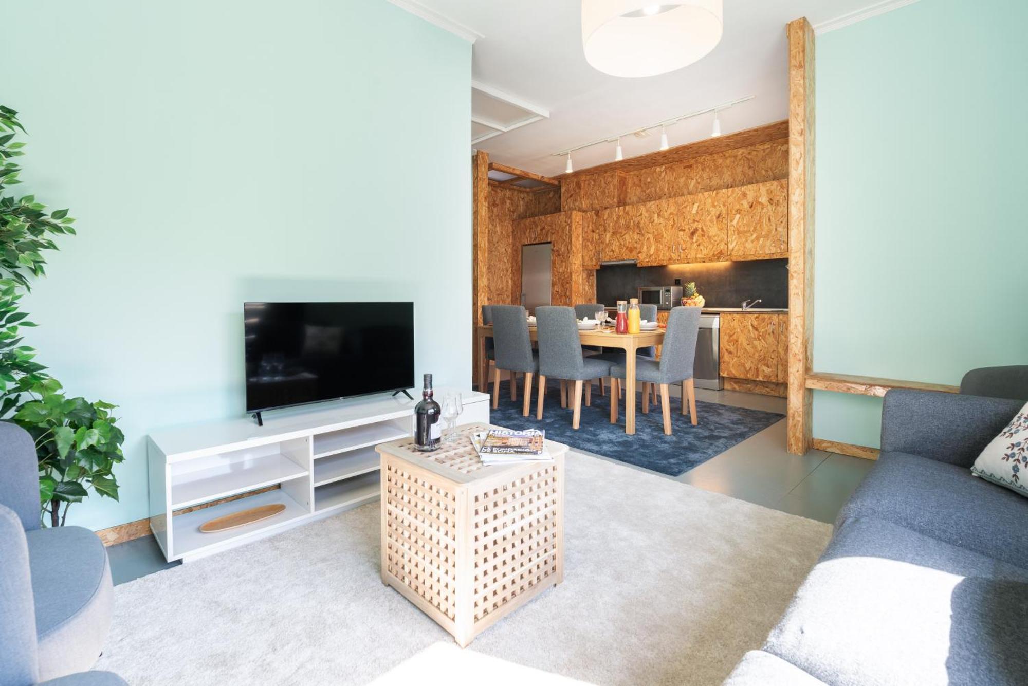 Host Wise - Colorful Bright Flat With Balcony Apartment Porto Room photo