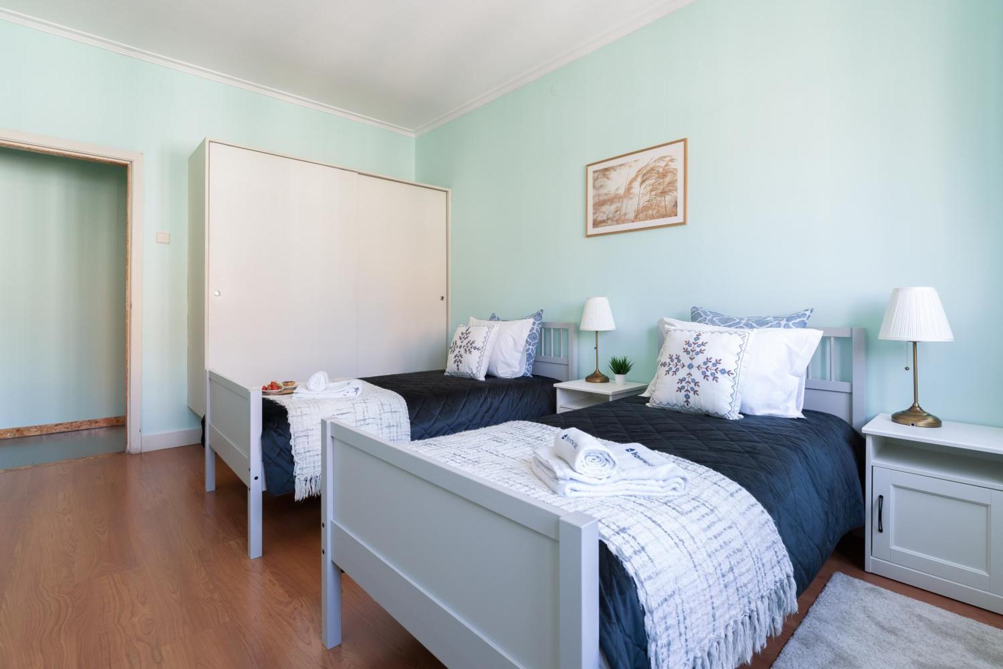 Host Wise - Colorful Bright Flat With Balcony Apartment Porto Room photo